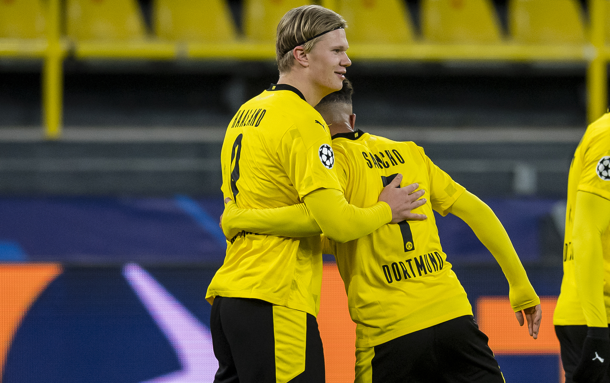 九游体育下载app-包含加时末段犹他爵士单刀错失——欧冠节点到来，气氛紧张，轮换策略成焦点的词条