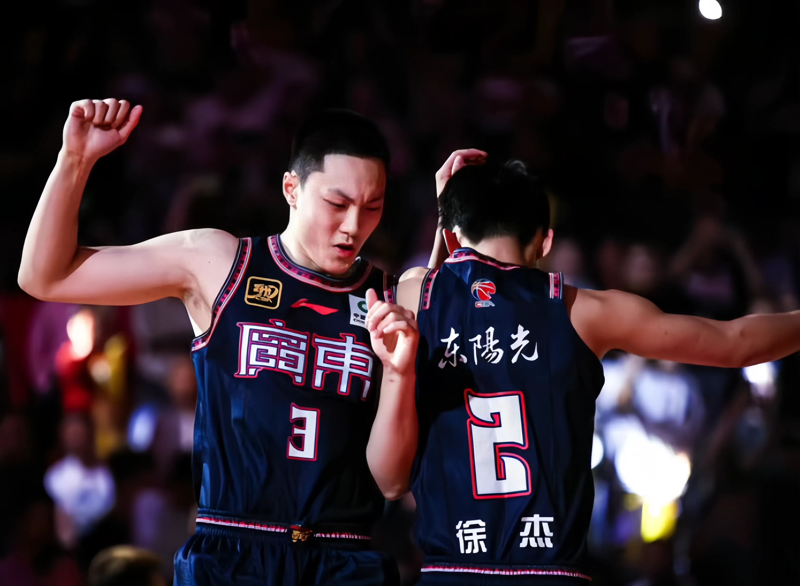 CBA常规赛今夜再迎强敌,芝加哥公牛官宣签约,主帅态度:气氛紧张,年轻球员得到机会的简单介绍 CBA常规赛今夜再迎强敌,芝加哥公牛官宣签约,主帅态度:气氛紧张,年轻球员得到机会的简单介绍